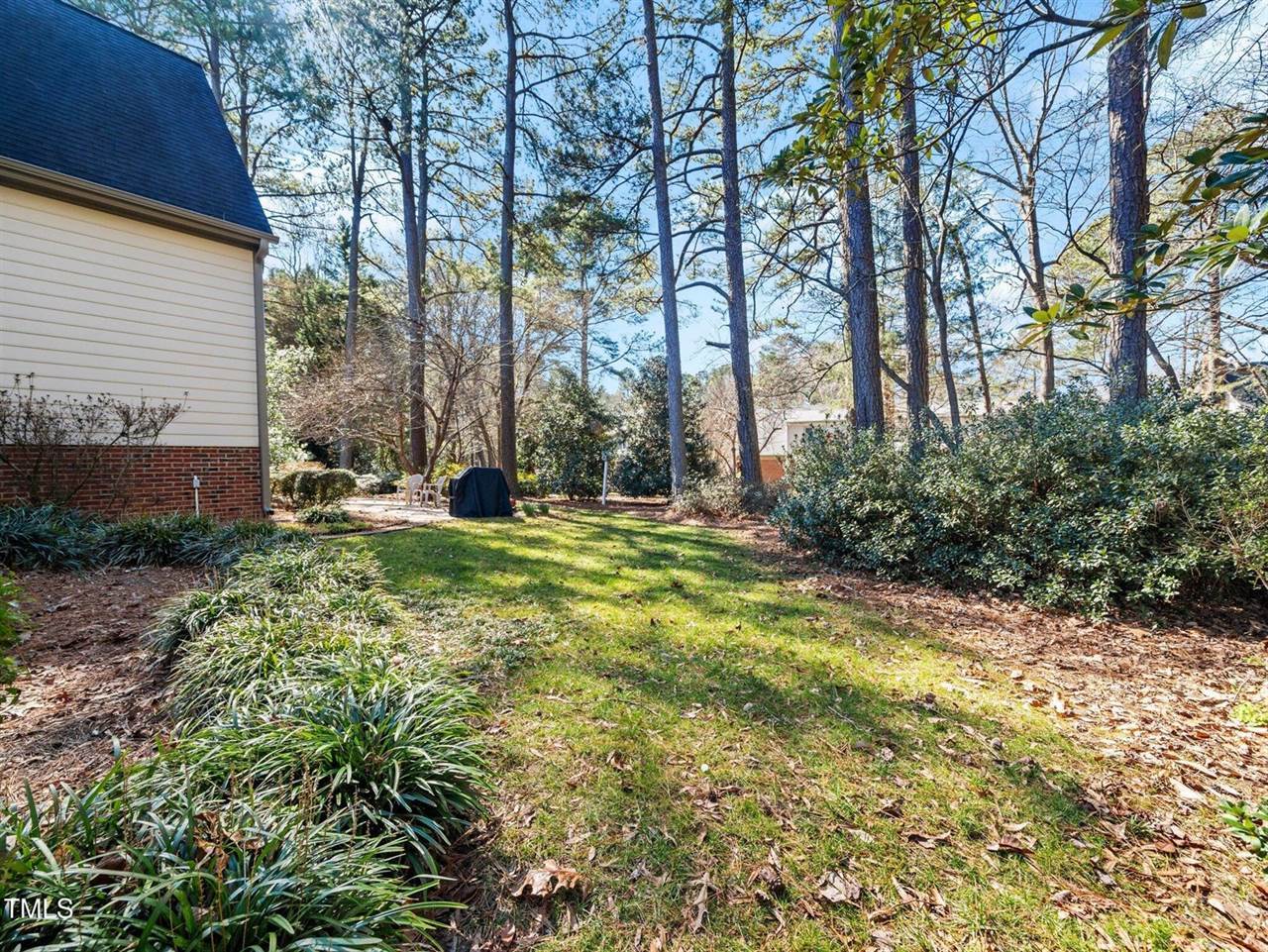 104 Meadowglades Lane, Cary, NC 27518