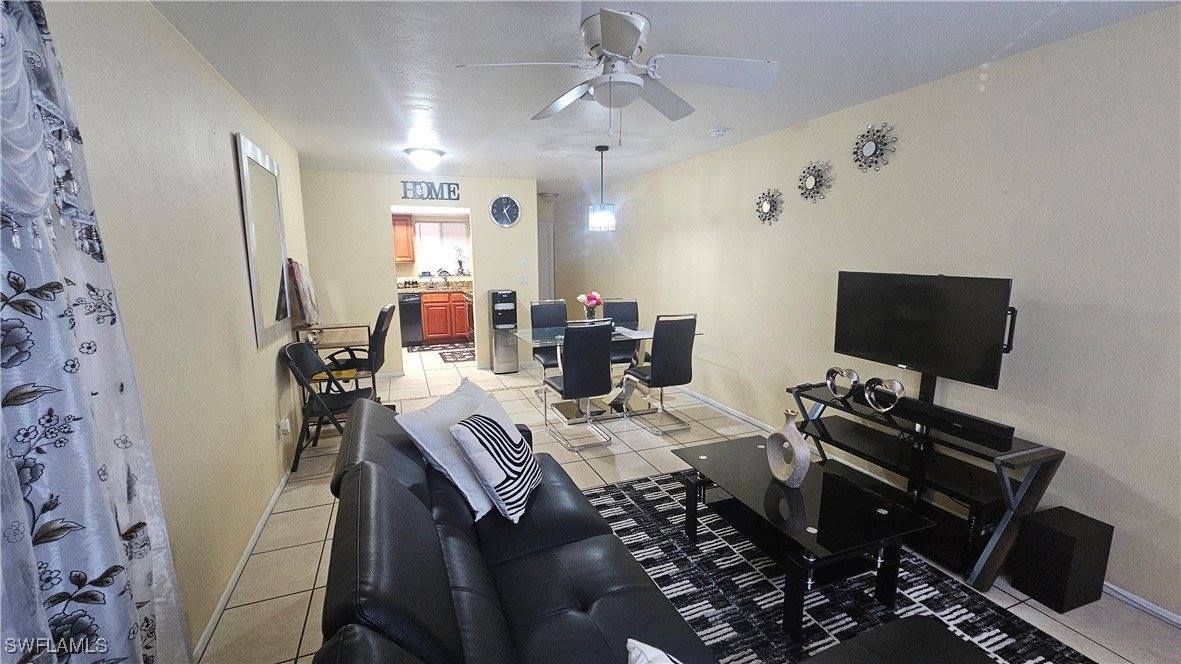 2141 SE 15th Place, Cape Coral, FL 33990