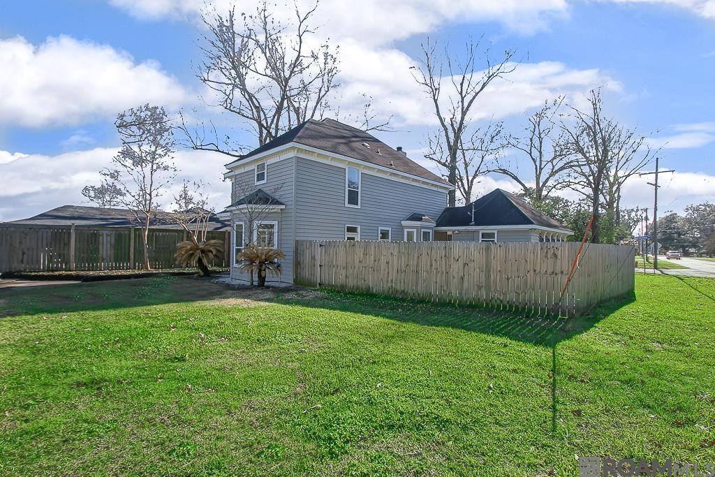 5902 College Dr, Baton Rouge, LA 70806