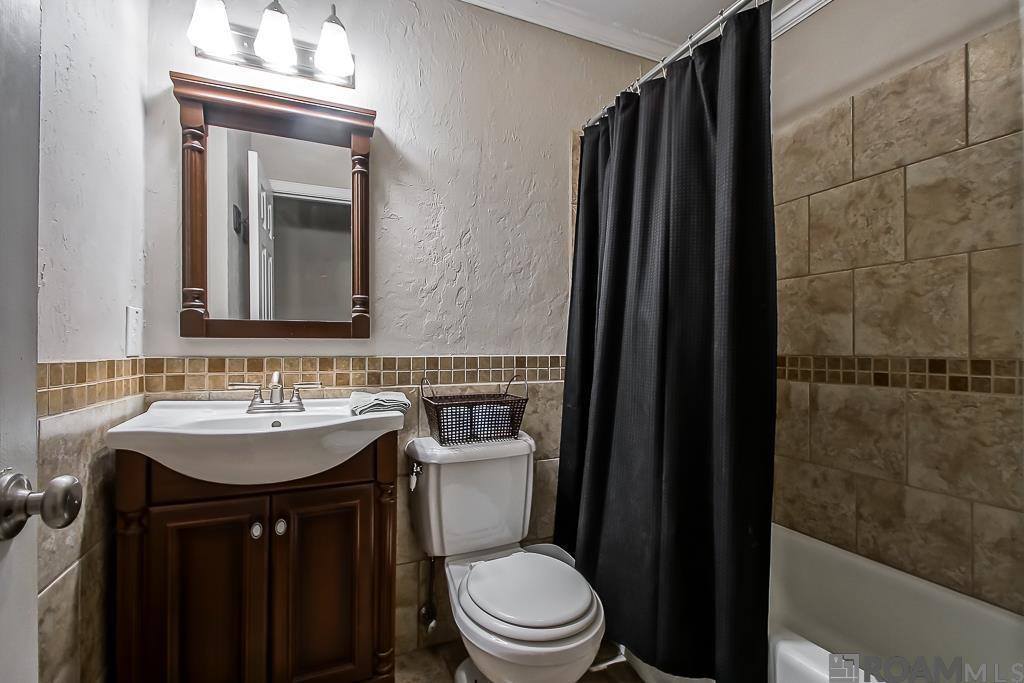 5902 College Dr, Baton Rouge, LA 70806