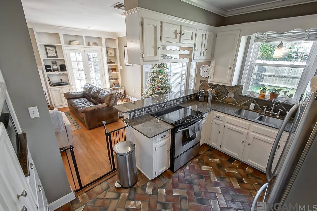 5902 College Dr, Baton Rouge, LA 70806