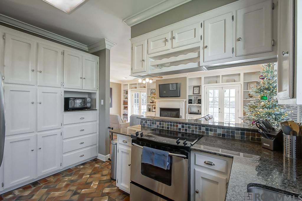 5902 College Dr, Baton Rouge, LA 70806