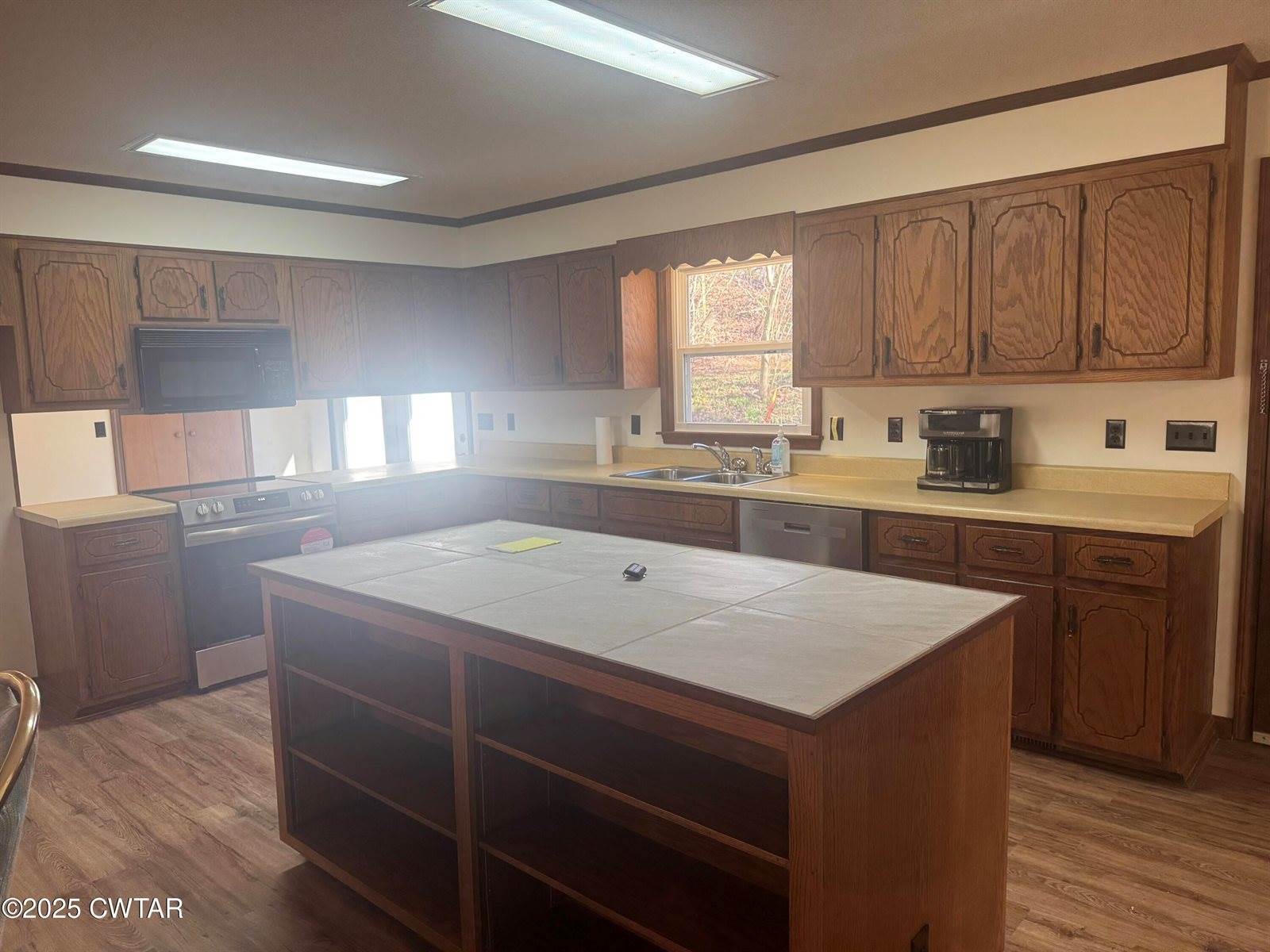 2885 State Route 100 West, Henderson, TN 38340