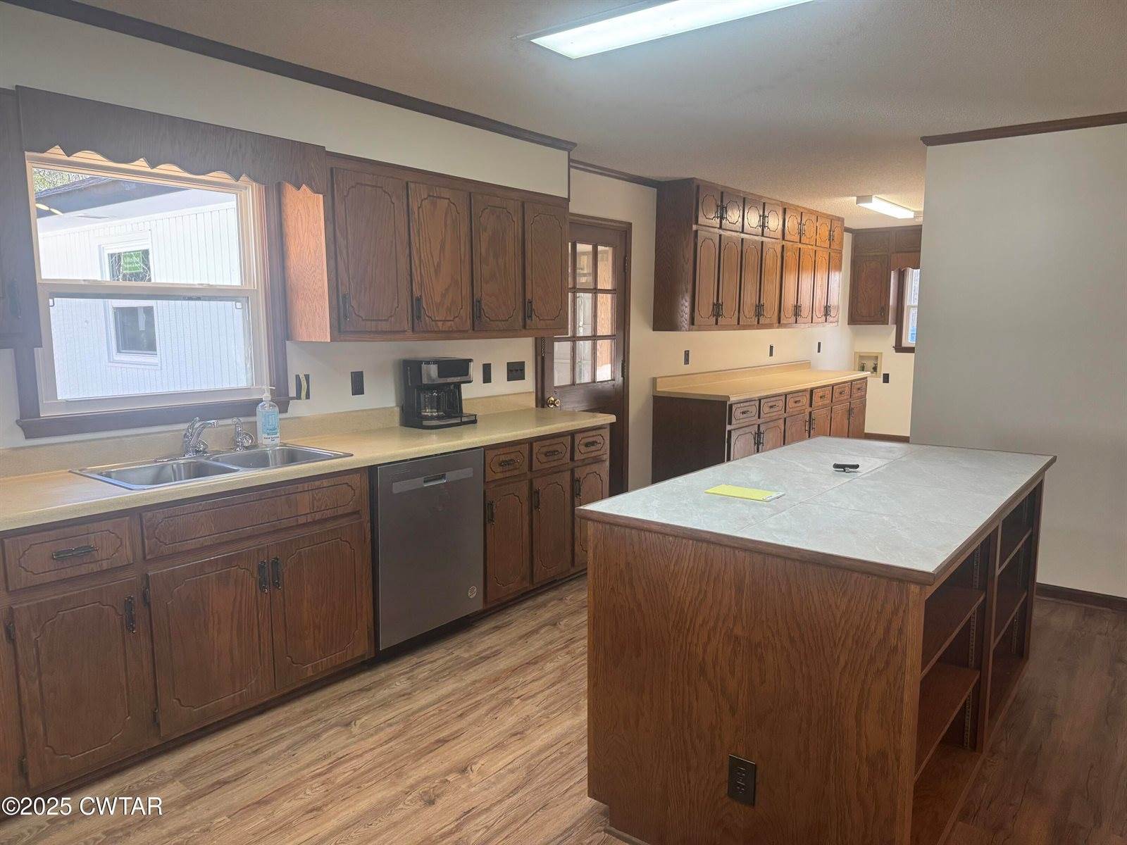 2885 State Route 100 West, Henderson, TN 38340