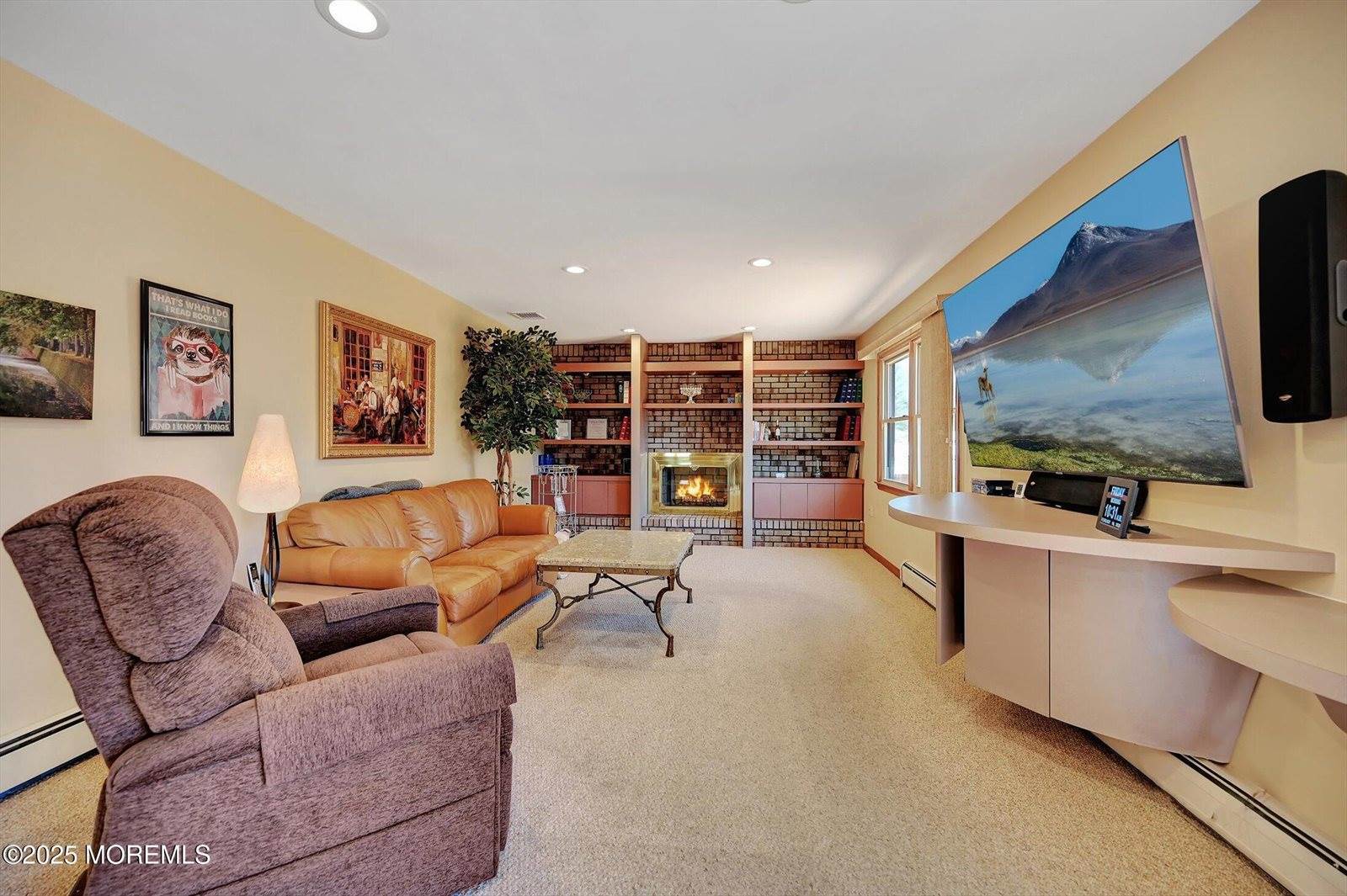 6 Danielle Drive, Manalapan, NJ 07726