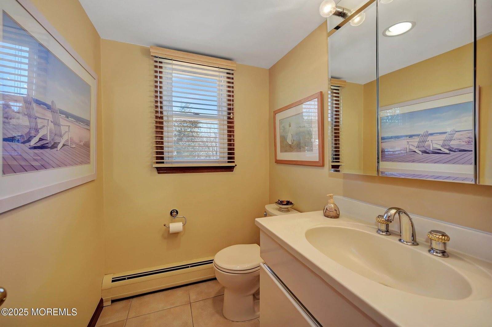 6 Danielle Drive, Manalapan, NJ 07726