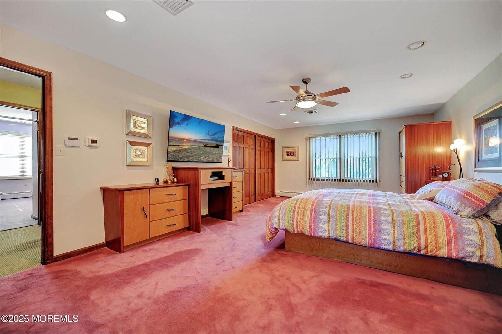 6 Danielle Drive, Manalapan, NJ 07726