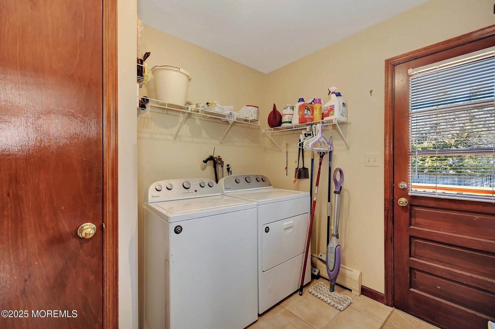 6 Danielle Drive, Manalapan, NJ 07726