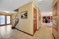 6 Danielle Drive, Manalapan, NJ 07726