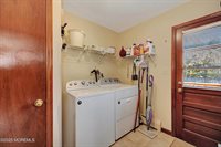 6 Danielle Drive, Manalapan, NJ 07726