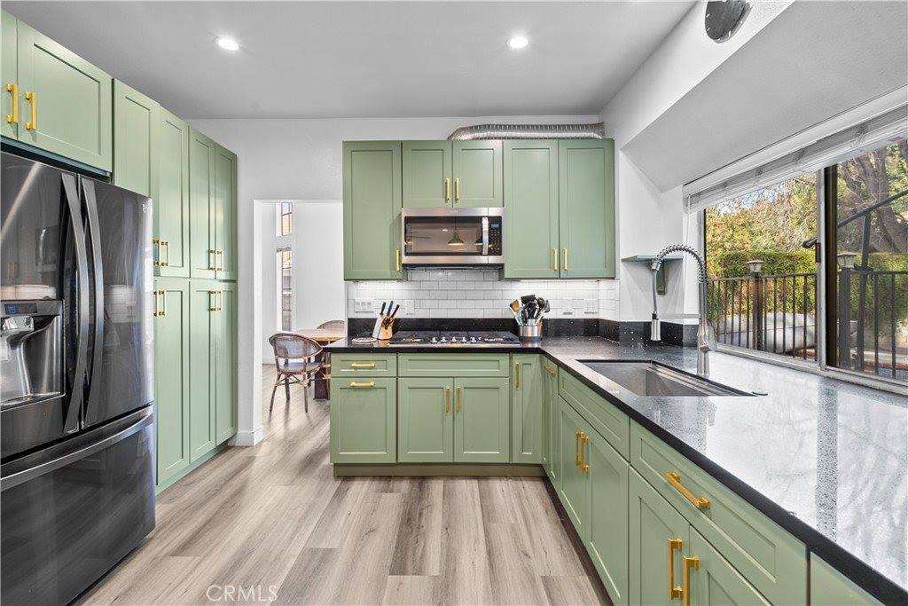 28314 Tamarack Lane, Saugus, CA 91390