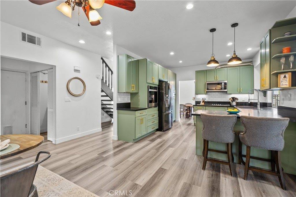 28314 Tamarack Lane, Saugus, CA 91390