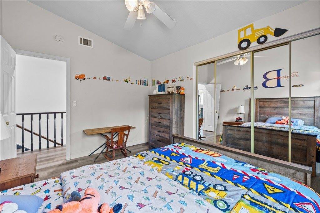 28314 Tamarack Lane, Saugus, CA 91390