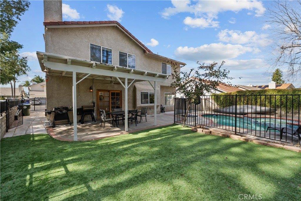 28314 Tamarack Lane, Saugus, CA 91390