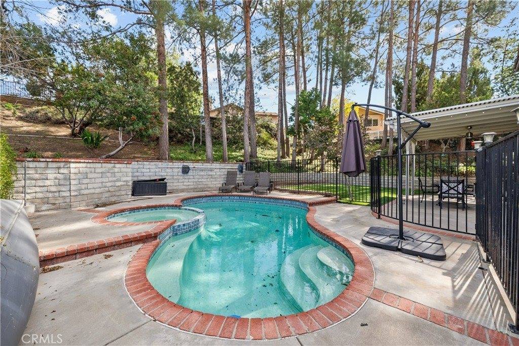 28314 Tamarack Lane, Saugus, CA 91390