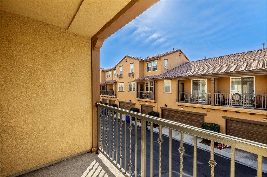 28523 Herrera Street, Valencia, CA 91354