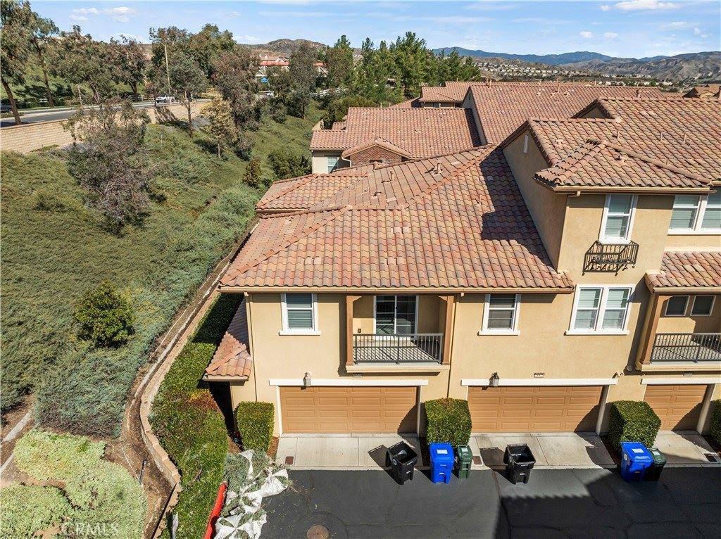 28523 Herrera Street, Valencia, CA 91354