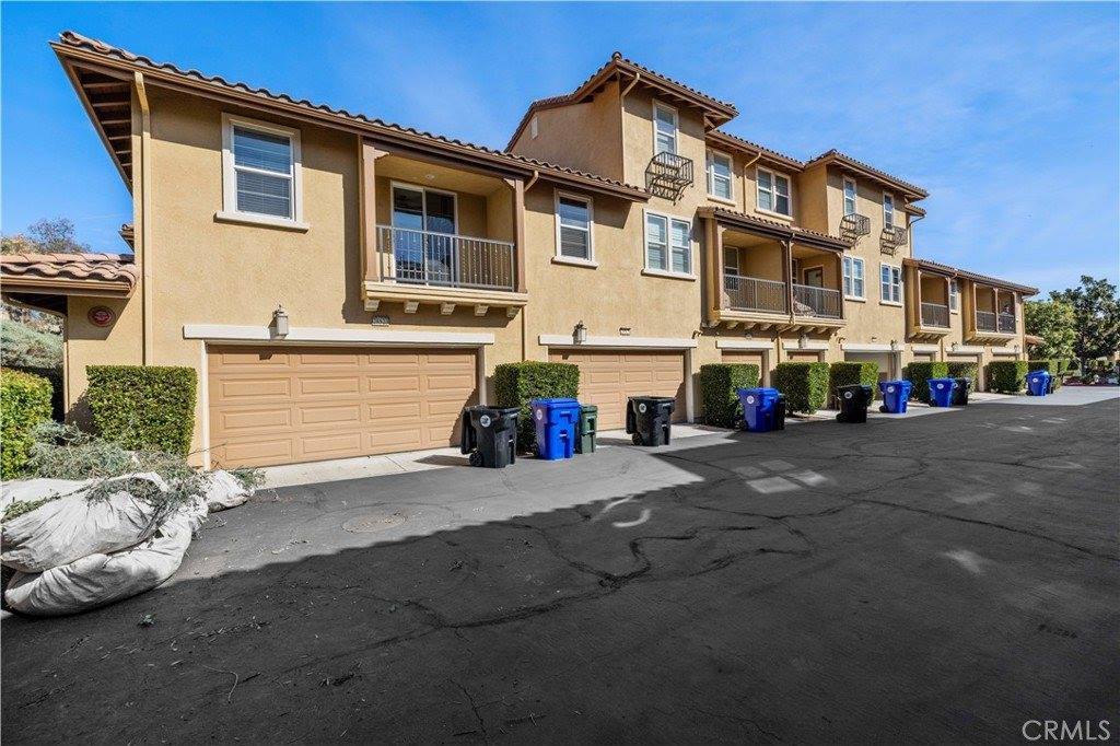 28523 Herrera Street, Valencia, CA 91354