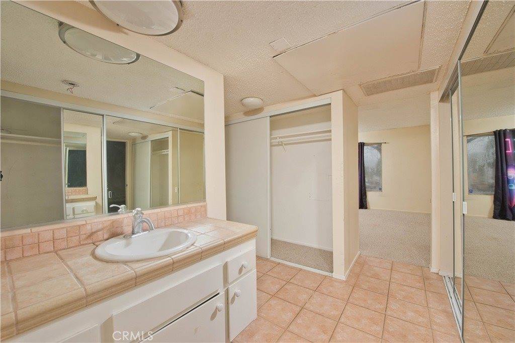 23515 Lyons Avenue, #228, Valencia, CA 91355