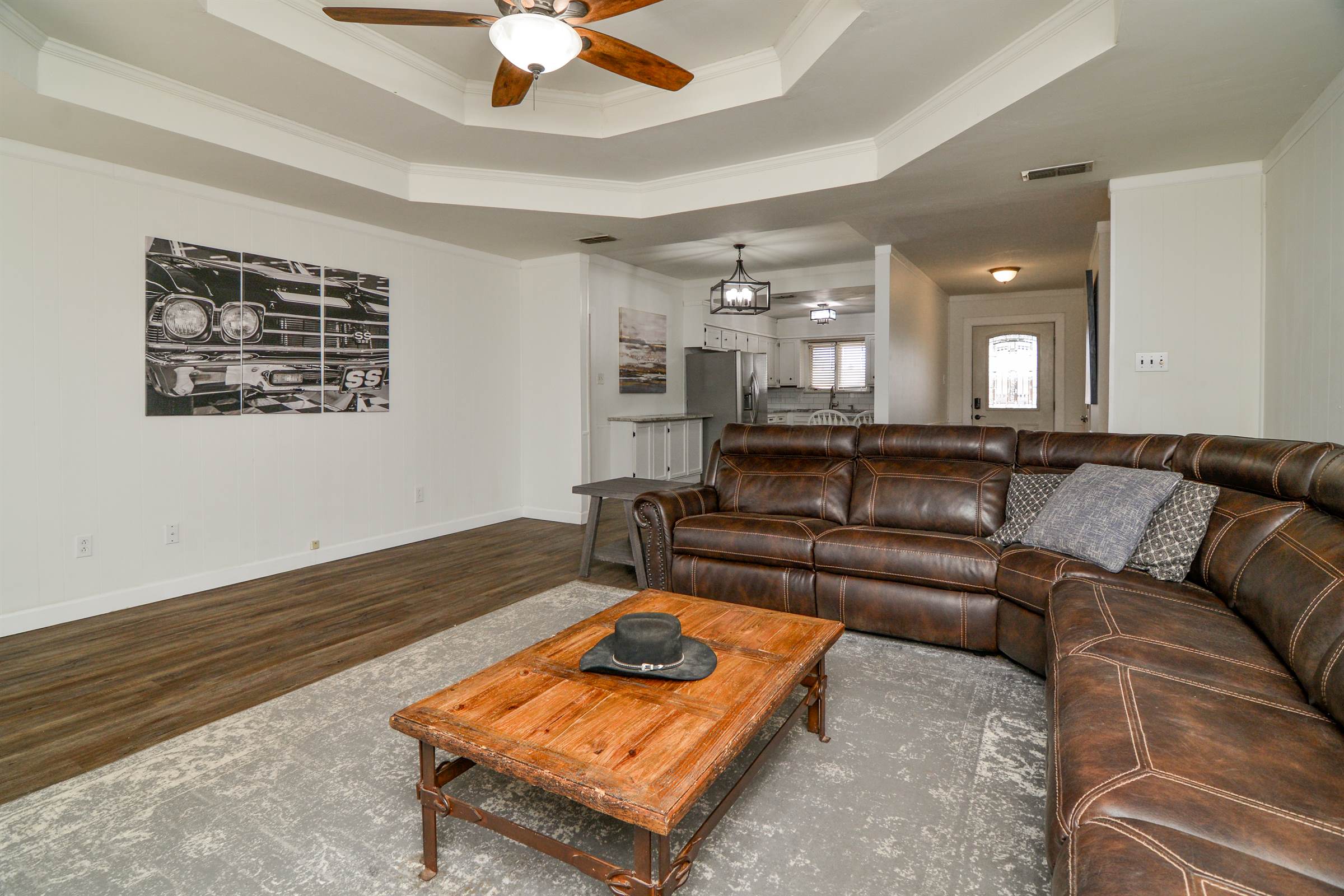 1015 Dogwood Ave, Idalou, TX 79329