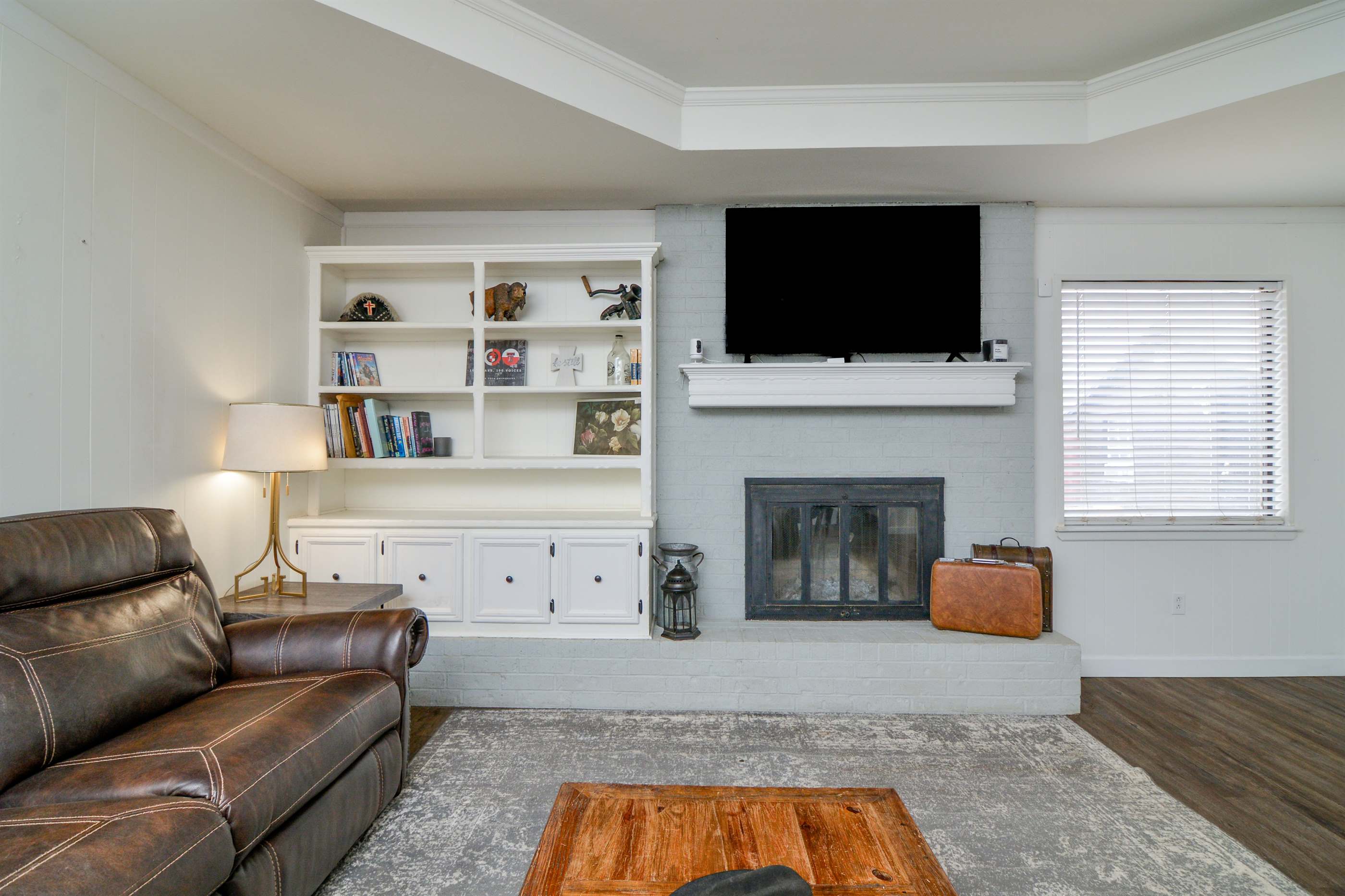 1015 Dogwood Ave, Idalou, TX 79329