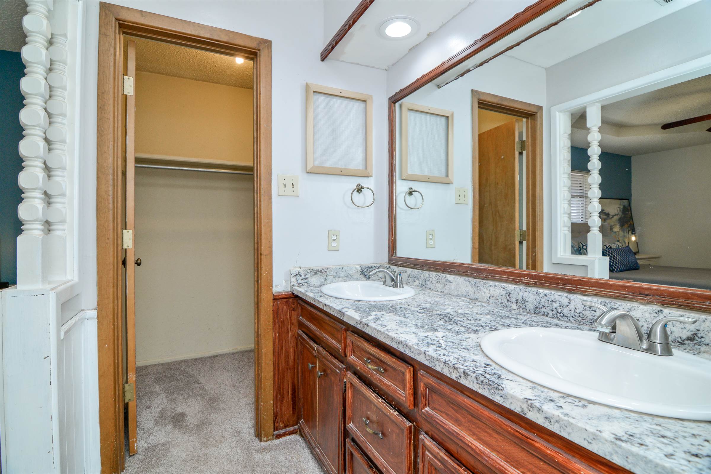 1015 Dogwood Ave, Idalou, TX 79329