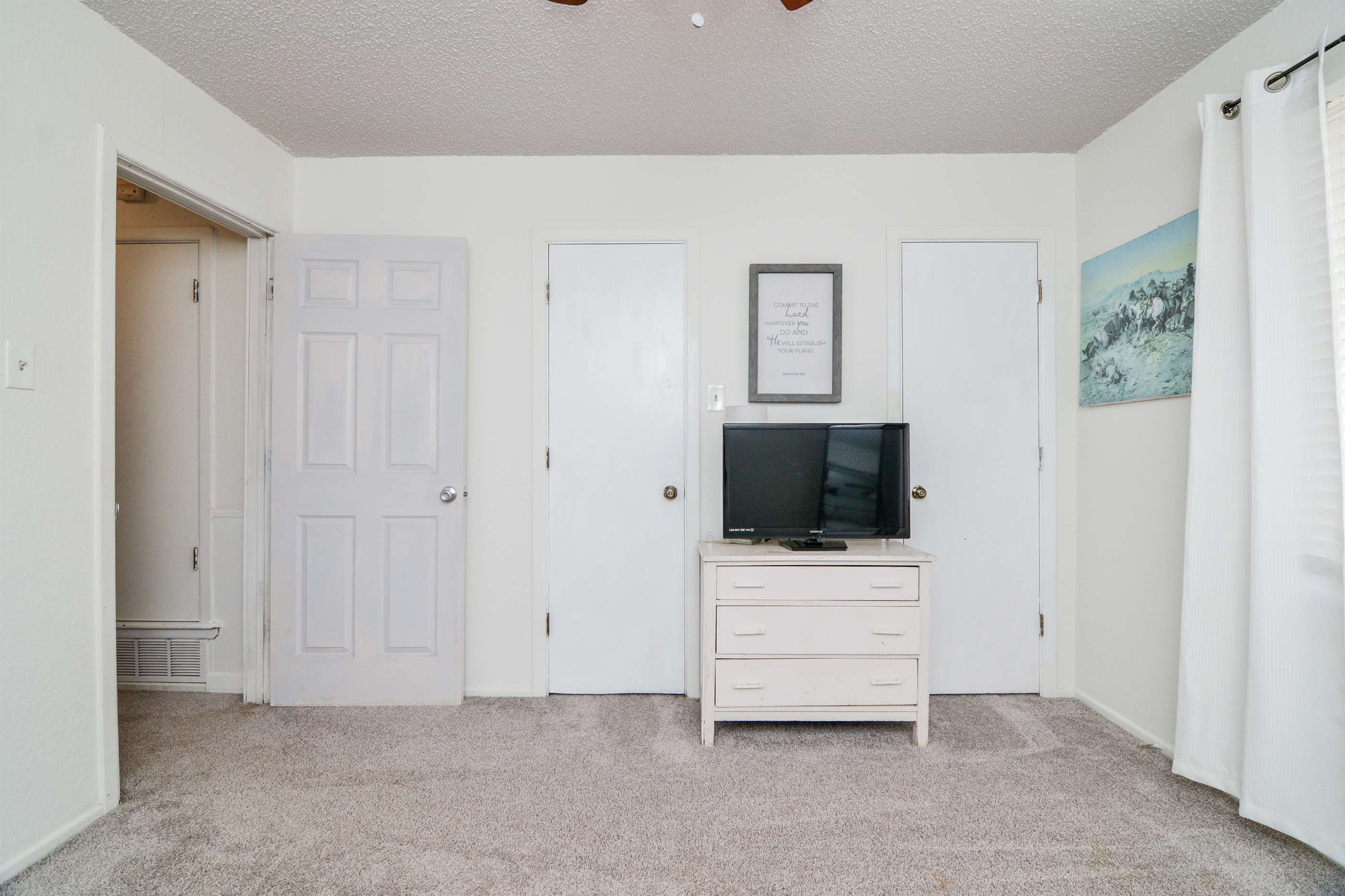 1015 Dogwood Ave, Idalou, TX 79329
