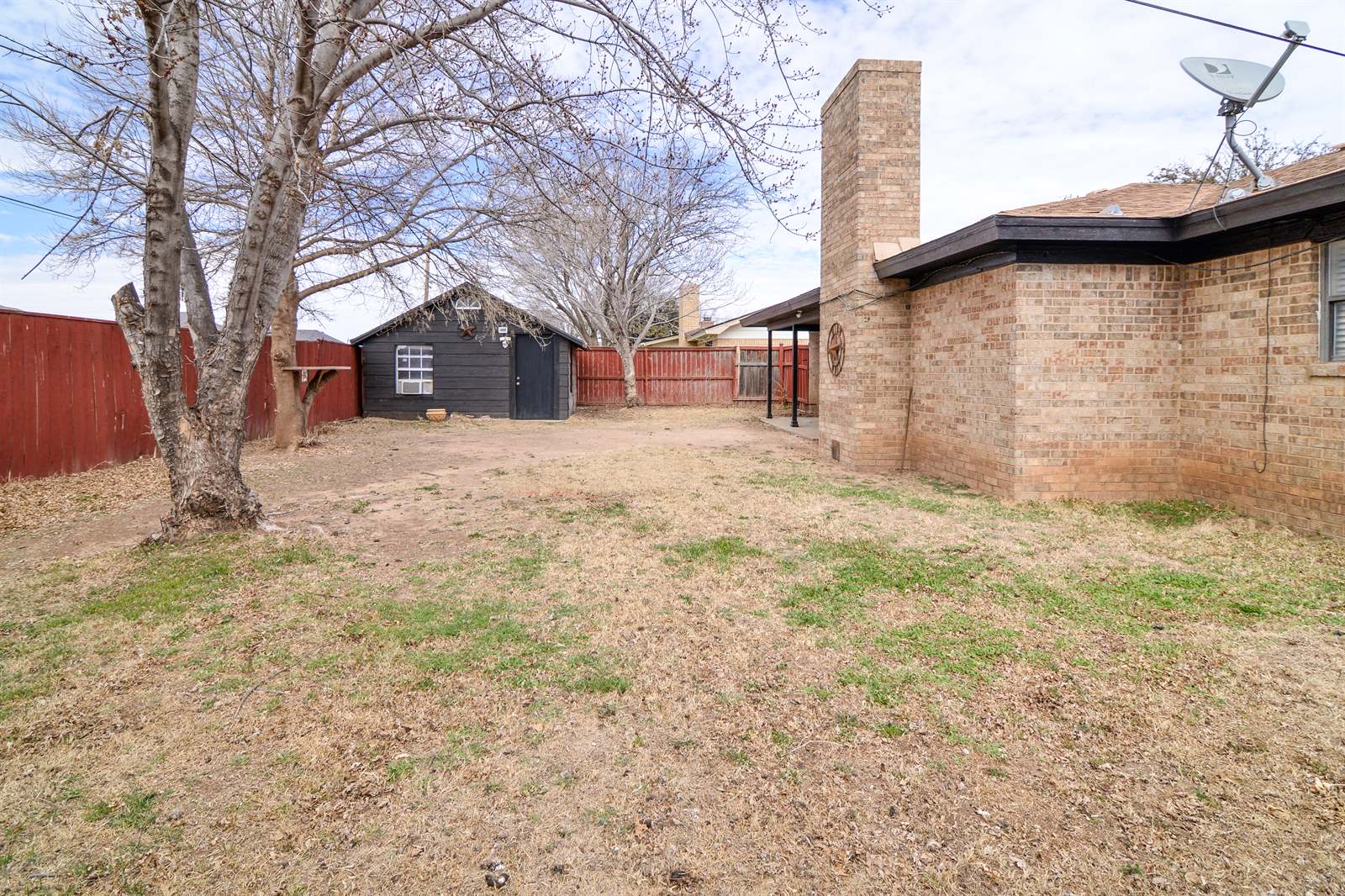 1015 Dogwood Ave, Idalou, TX 79329