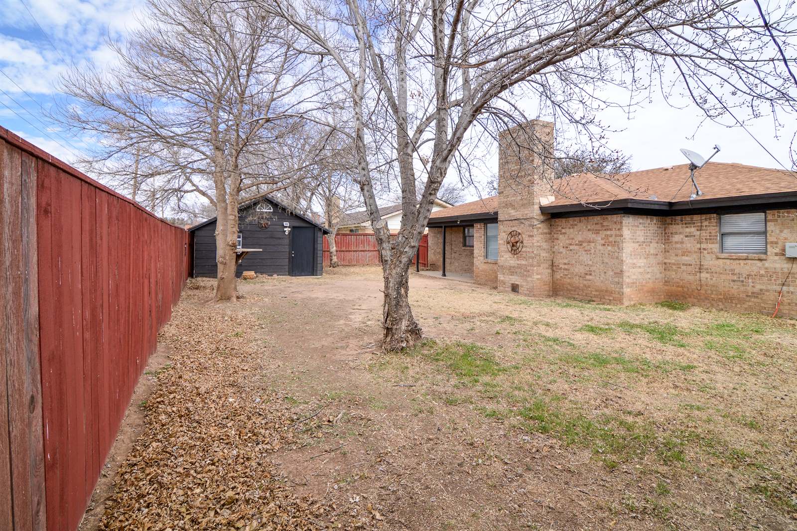 1015 Dogwood Ave, Idalou, TX 79329