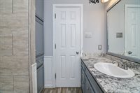 1015 Dogwood Ave, Idalou, TX 79329