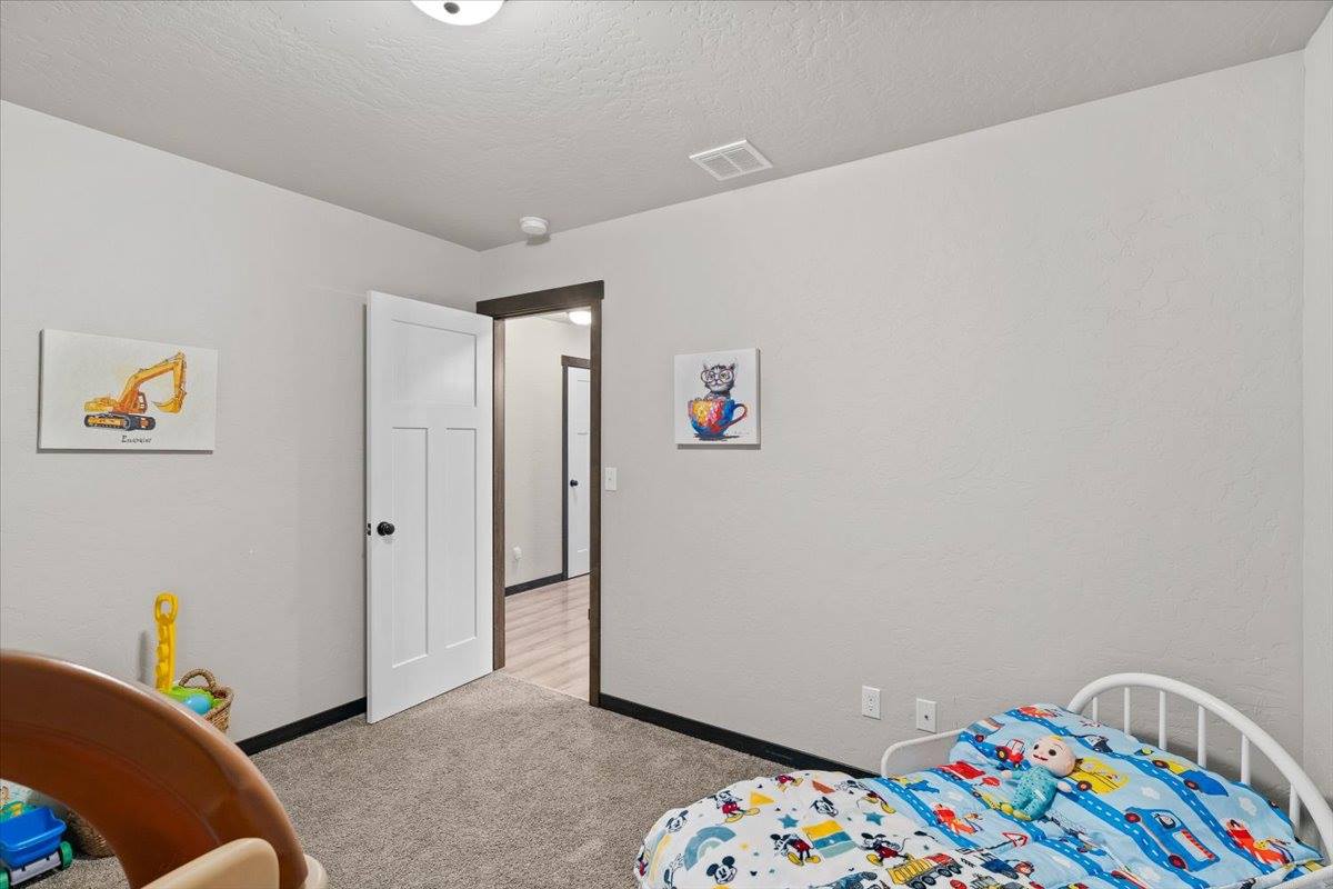 6104 Irish Circle, Rathdrum, ID 83858