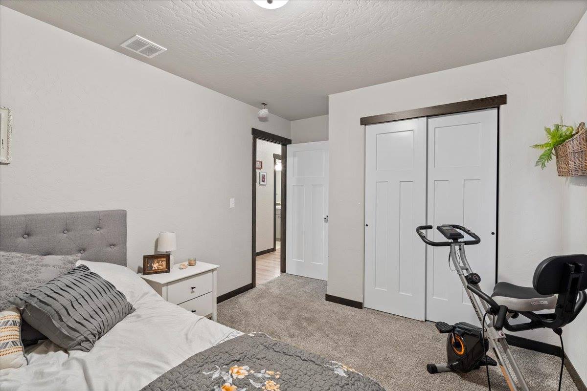 6104 Irish Circle, Rathdrum, ID 83858