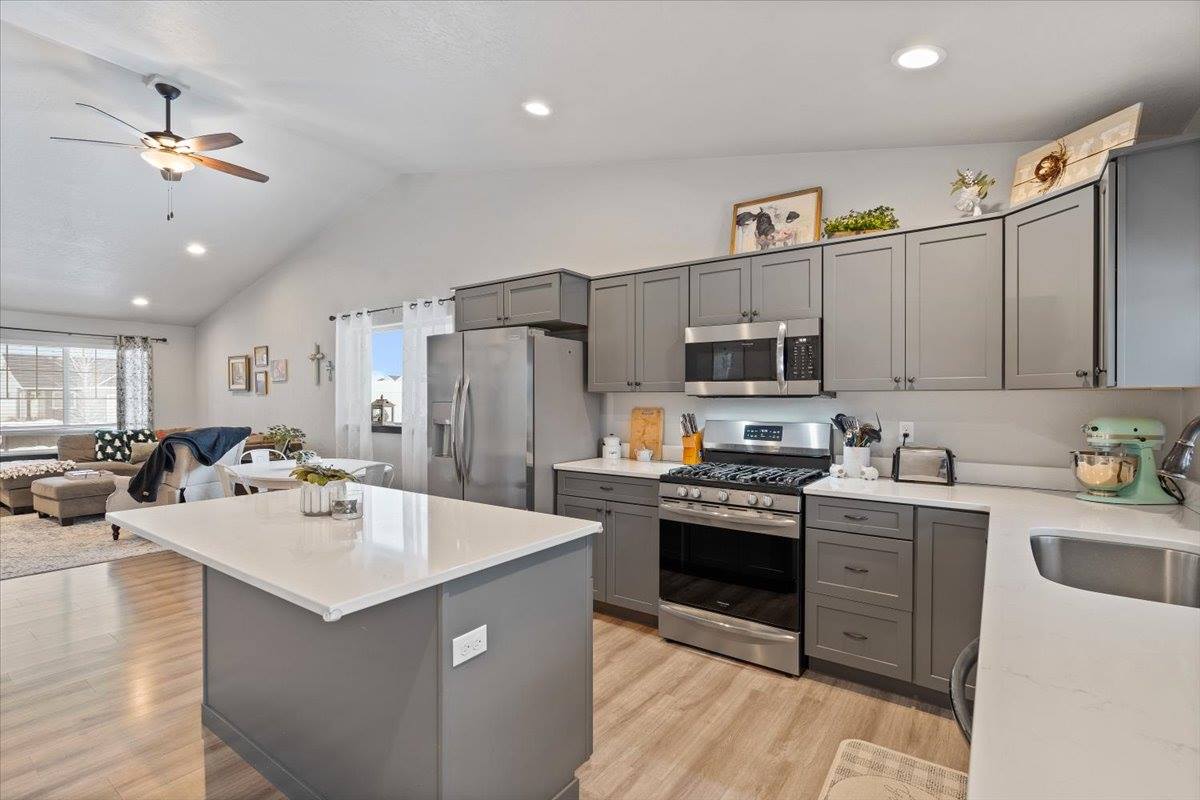 6104 Irish Circle, Rathdrum, ID 83858