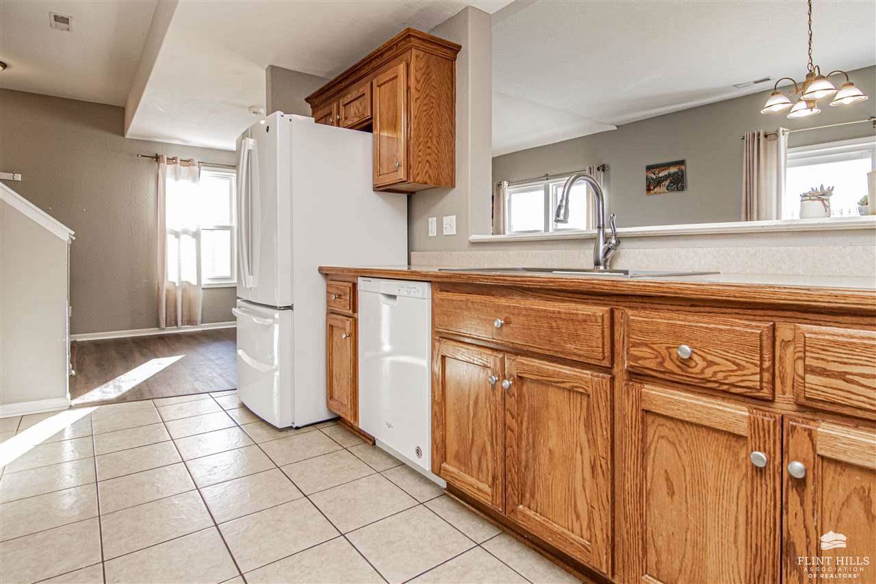 1715 Lydia Lane, Junction City, KS 66441