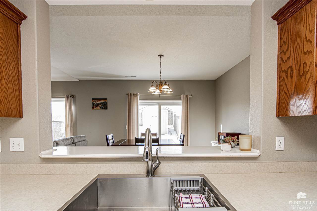 1715 Lydia Lane, Junction City, KS 66441