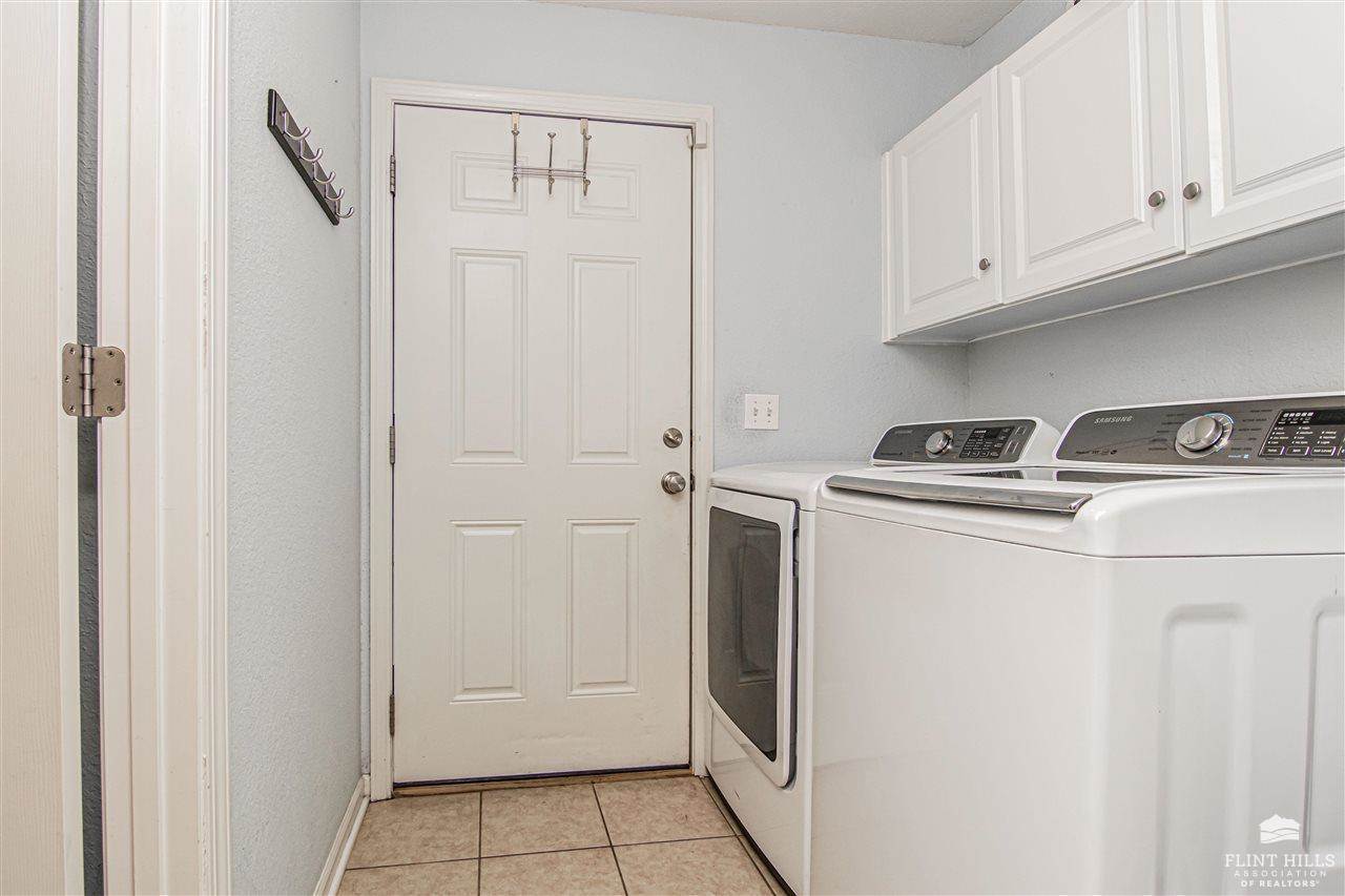 1715 Lydia Lane, Junction City, KS 66441