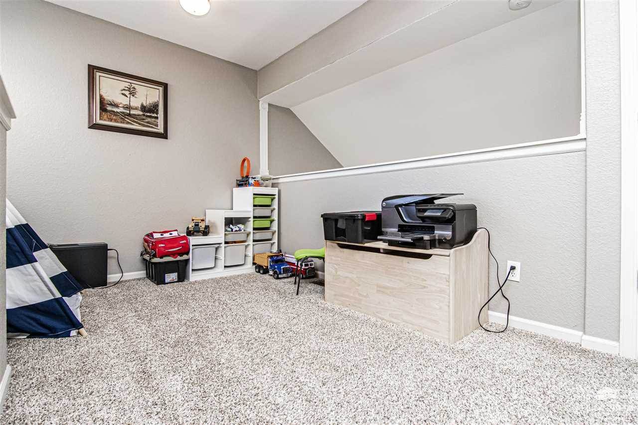 1715 Lydia Lane, Junction City, KS 66441