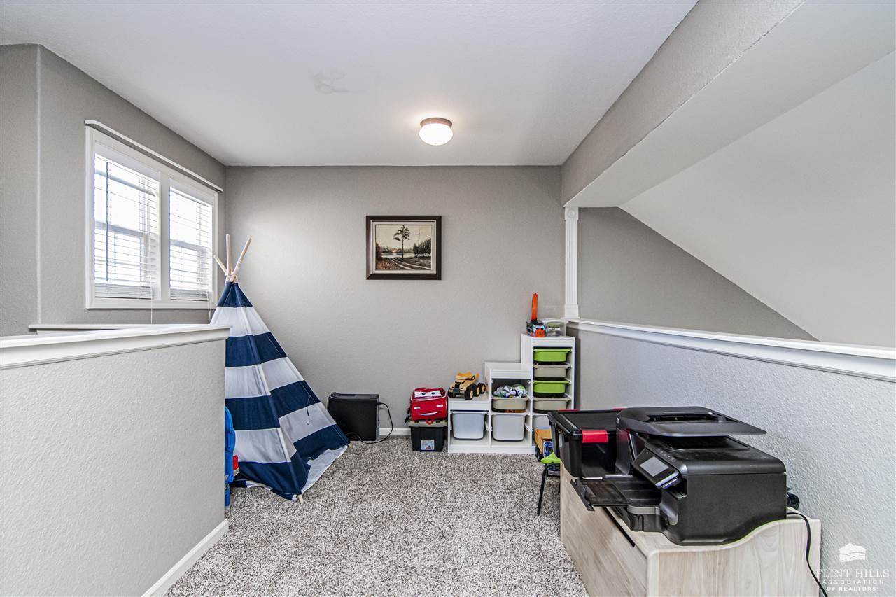1715 Lydia Lane, Junction City, KS 66441