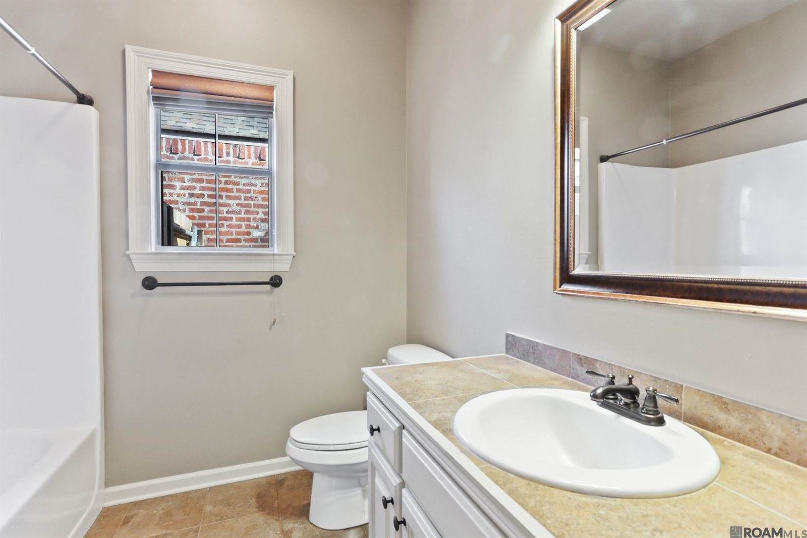 17334 Wrenwood Dr, Prairieville, LA 70769