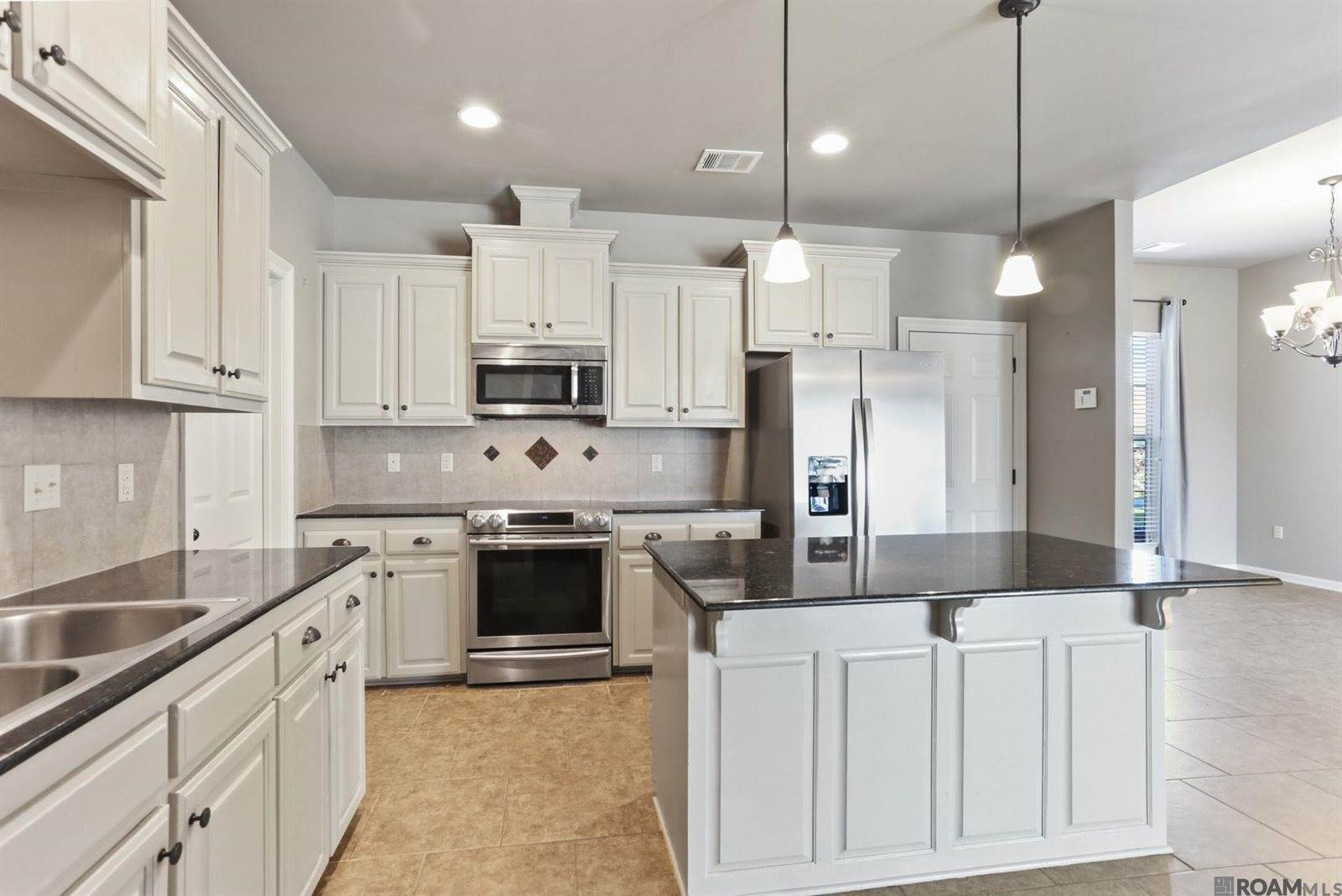 17334 Wrenwood Dr, Prairieville, LA 70769