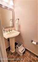 73 Gina Court, Staten Island, NY 10314