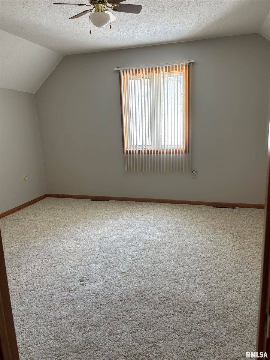 626 3rd Avenue, De Witt, IA 52742