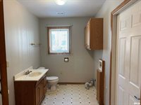 626 3rd Avenue, De Witt, IA 52742