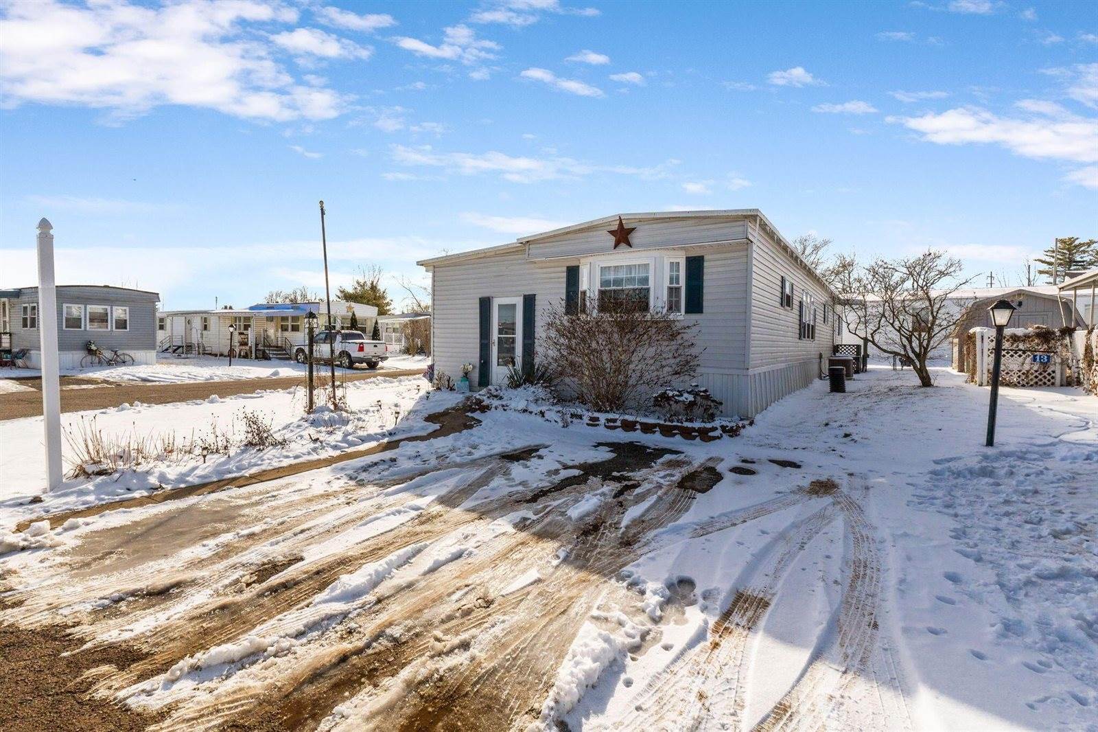 900 Harcourt Road, #14, Mount Vernon, OH 43050