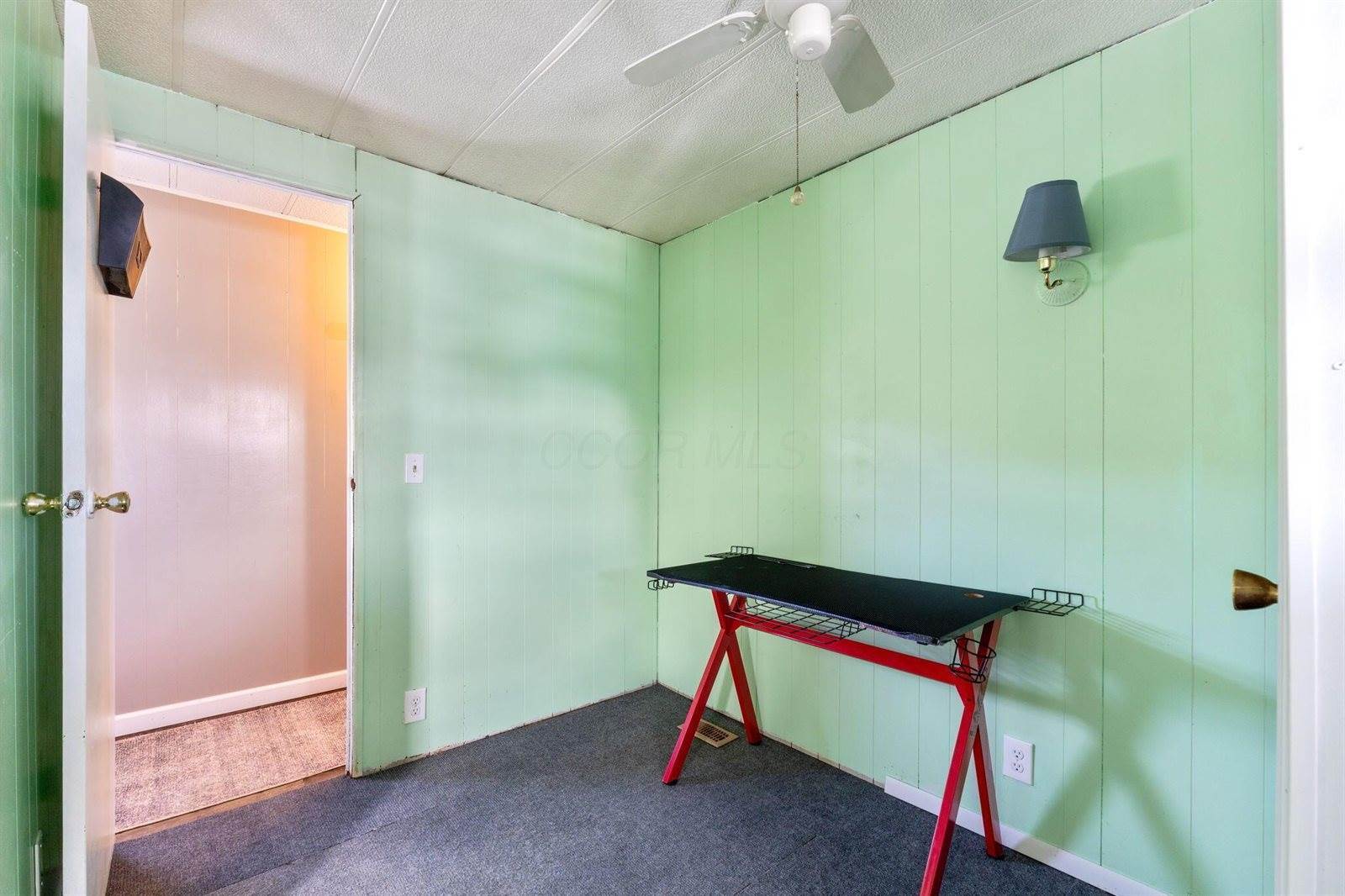 900 Harcourt Road, #14, Mount Vernon, OH 43050