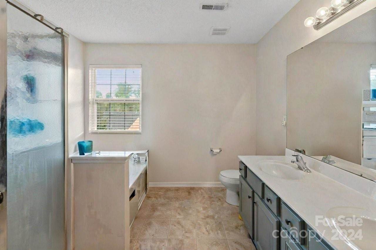 604 Castlefin Court, Statesville, NC 28625