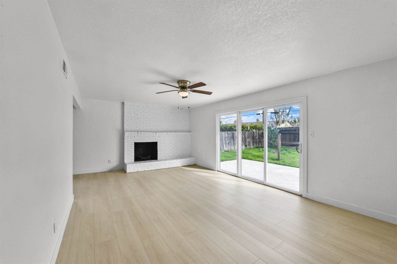 7675 22nd Street, Sacramento, CA 95832