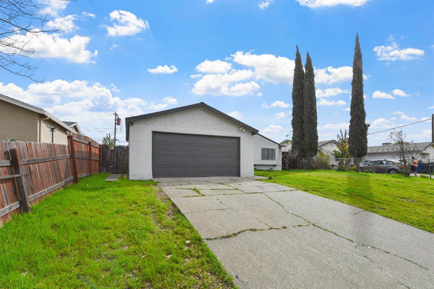 7675 22nd Street, Sacramento, CA 95832