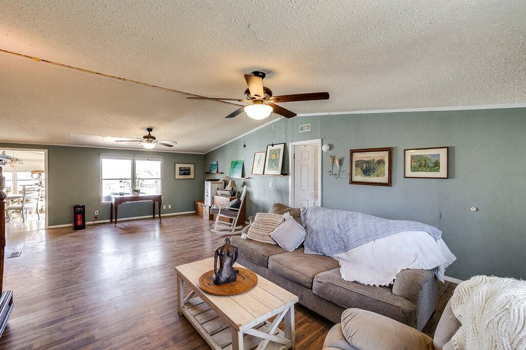 7386 Maxwell Road, Burleson, TX 76028