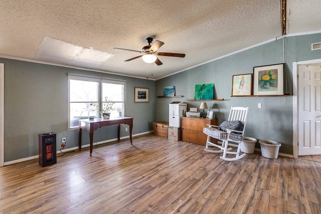 7386 Maxwell Road, Burleson, TX 76028